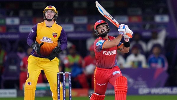 shayan-jahangirand-jordan-coxensuredubai-capitalsaplayoff-spot.Click to read full article.